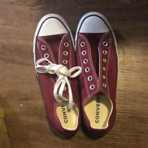 Converse shoe 👟 maroon red💥